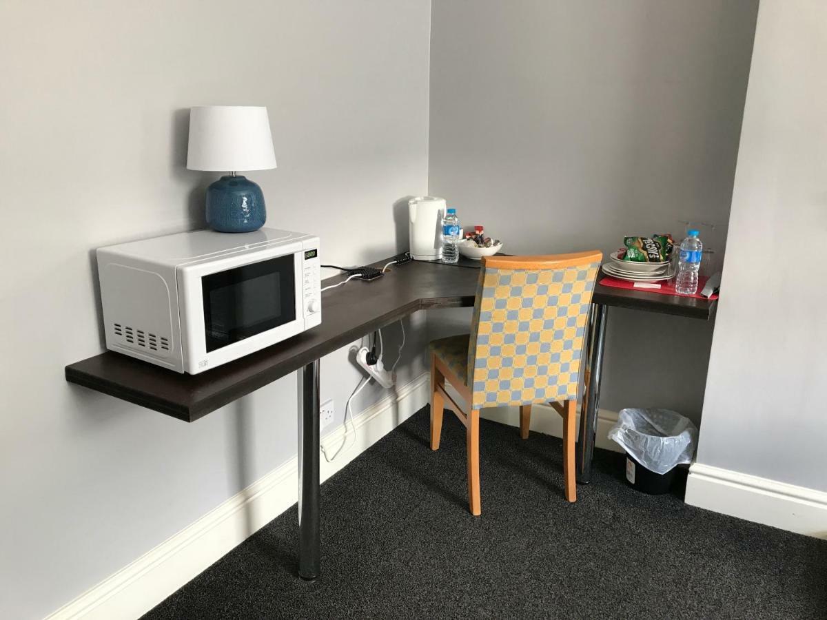 Haya Guest House Олдбъри Екстериор снимка